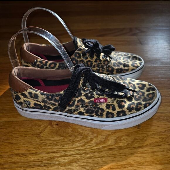 Vans Leppard Print Sneakers Womens Size 7.5 Mens 6 - Picture 1 of 7